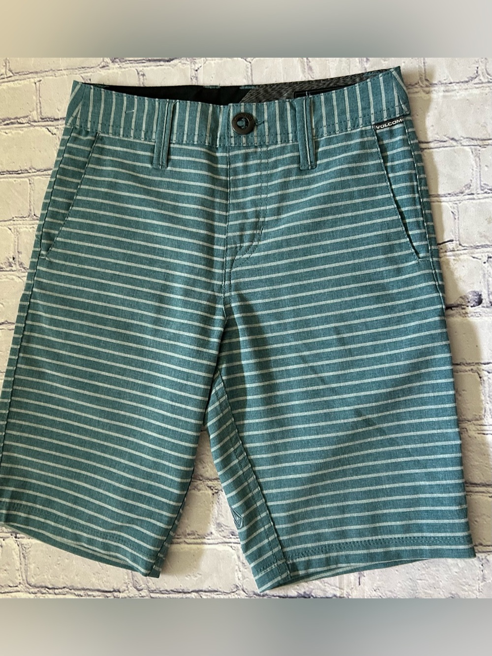 VOLCOM boys shorts size 23